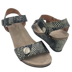 Taos Snakeskin Wedge Sandals EU 41